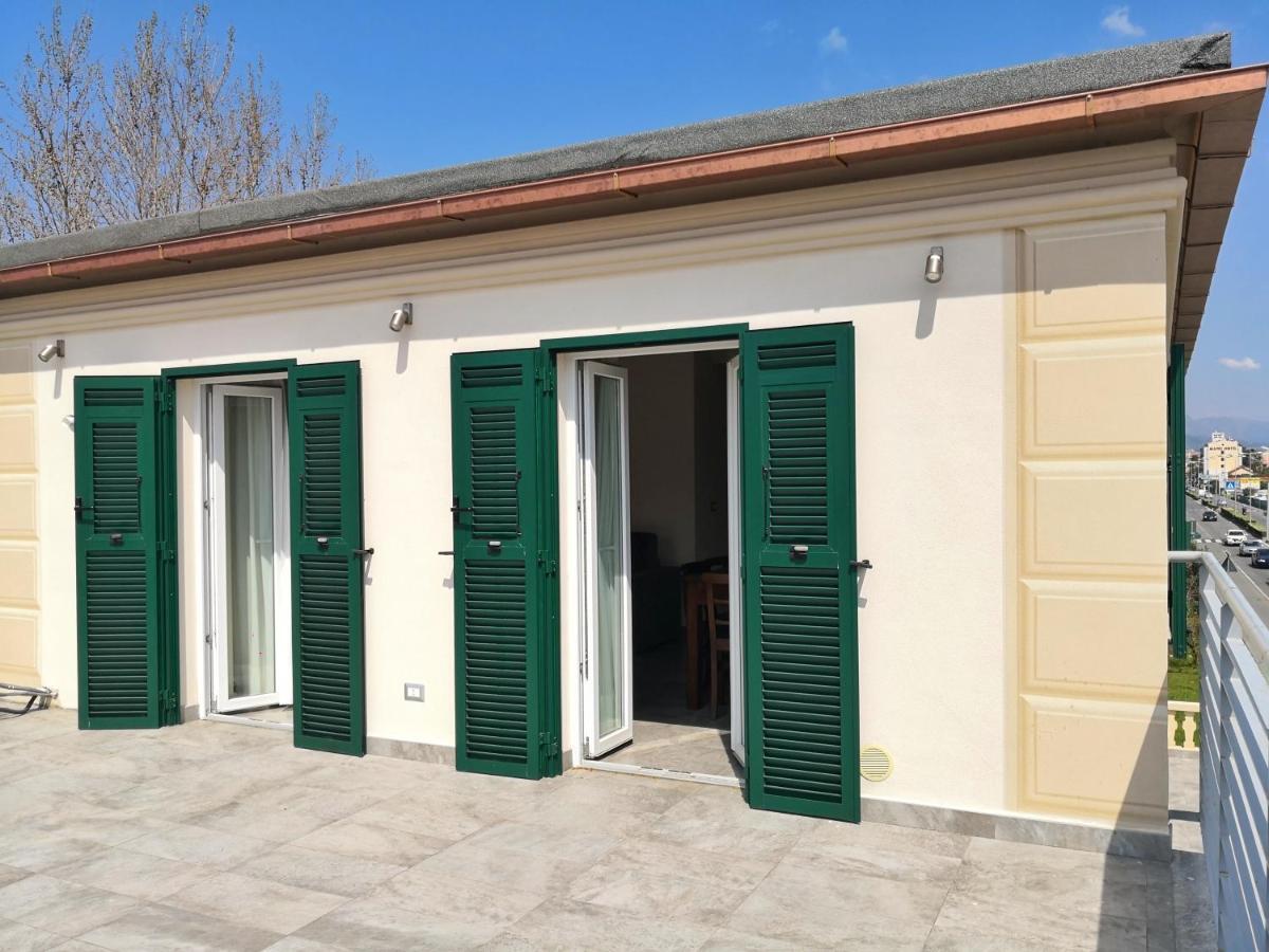 Appartamento Deluxe Con Terrazza Sul Mare Savona Eksteriør billede
